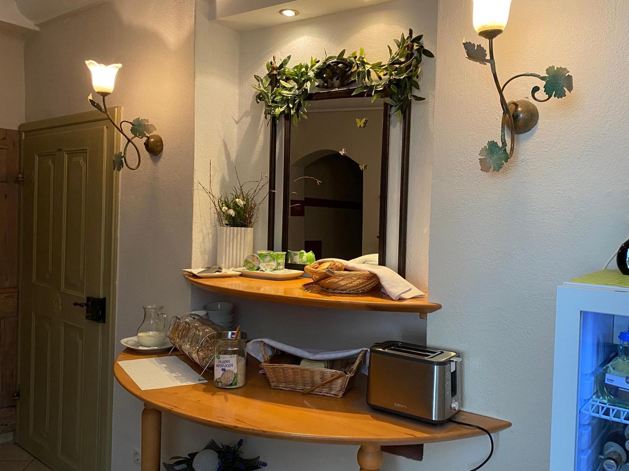 Hotel Weinstube Am Markt Gerolzhofen Ngoại thất bức ảnh