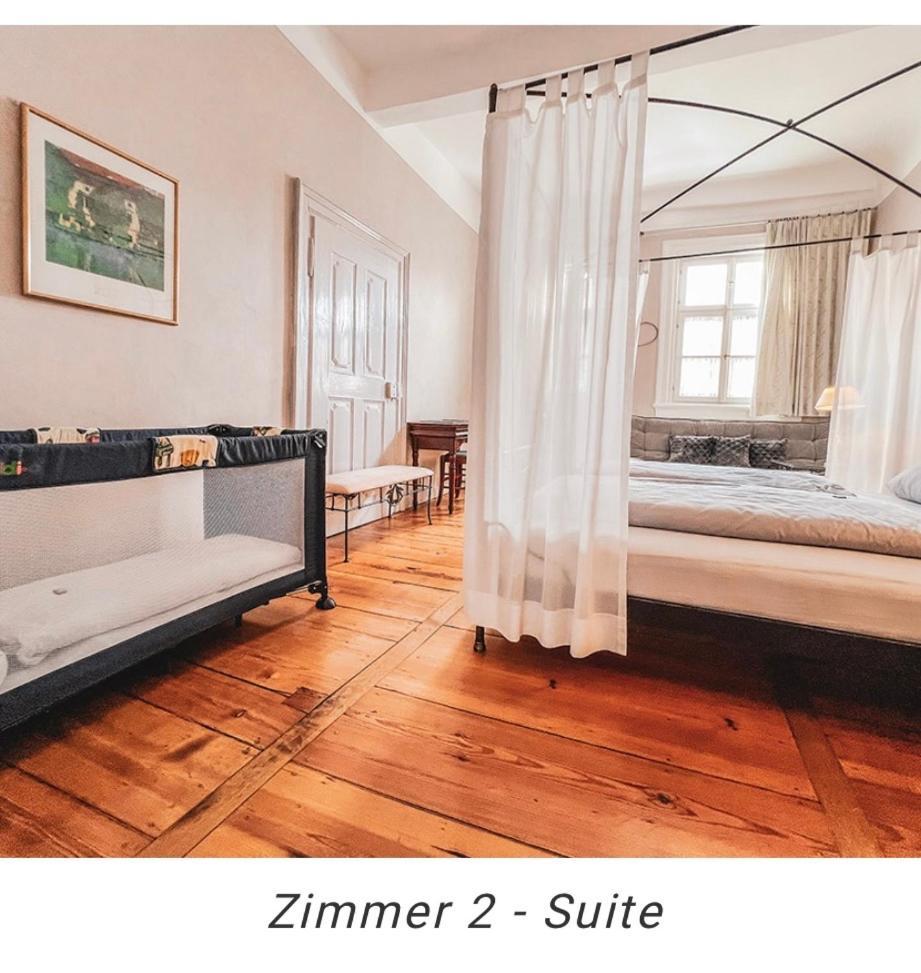 Hotel Weinstube Am Markt Gerolzhofen Ngoại thất bức ảnh