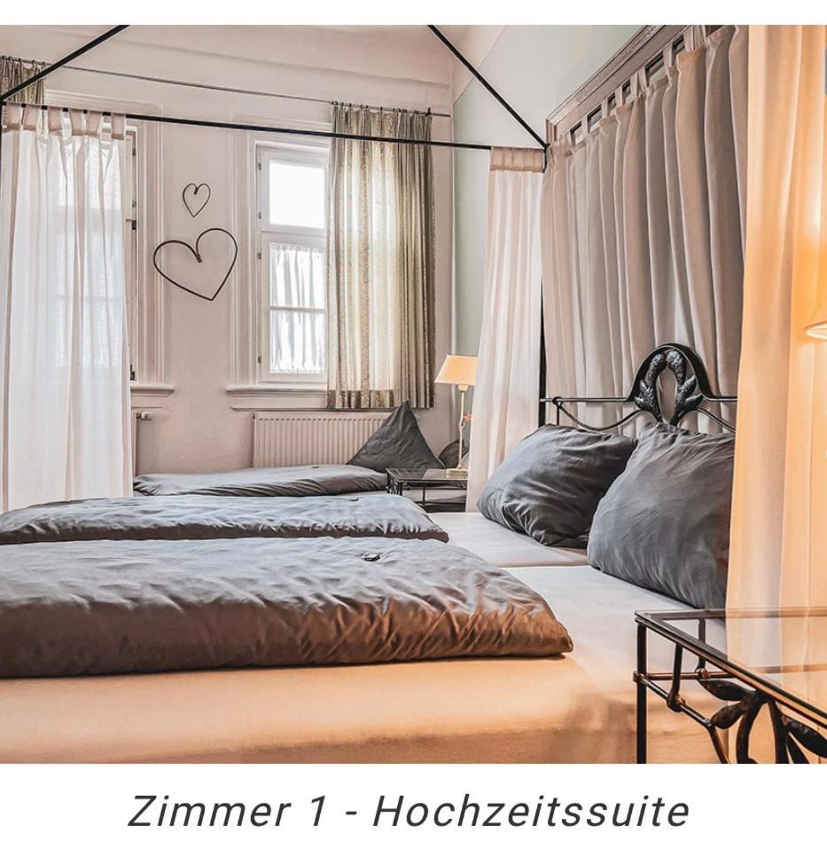 Hotel Weinstube Am Markt Gerolzhofen Ngoại thất bức ảnh